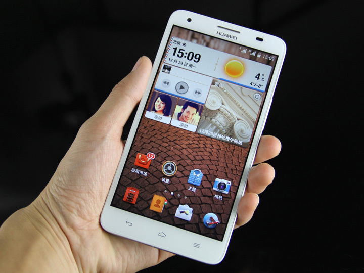 Huawei lança novos smartphones da linha Ascend G6